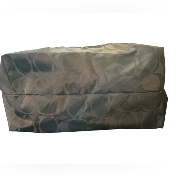 Coach EUC Nylon Getaway Travel Black Monogram Tote No Pouch 19”x11.5”x8” HDLS 9” - Picture 6 of 9